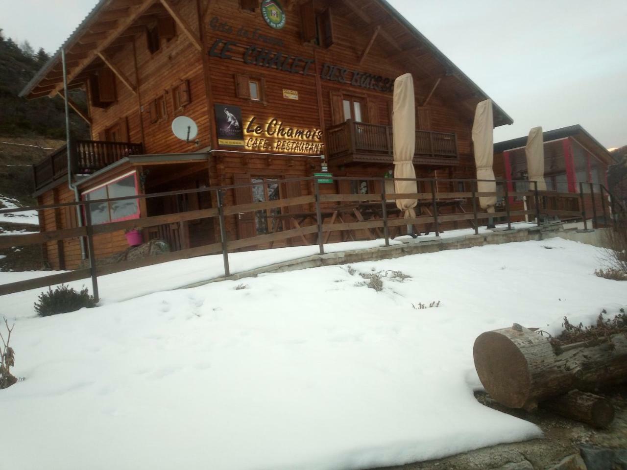 מלון Roubion Le Chalet Des Buisses מראה חיצוני תמונה